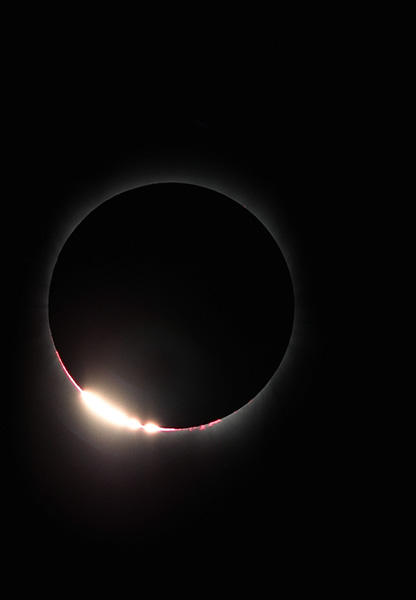 Greiner Curacao solar eclipse diamond ring